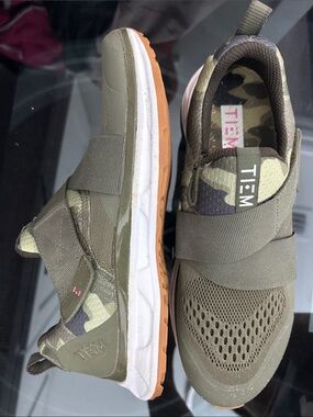 TIEM Women's Clip in Cycle Olive Green Sneaker